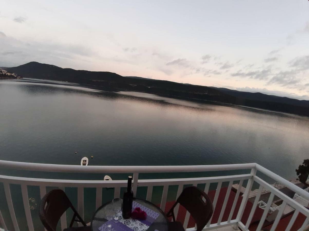 Apartments Leza Neum Exterior photo